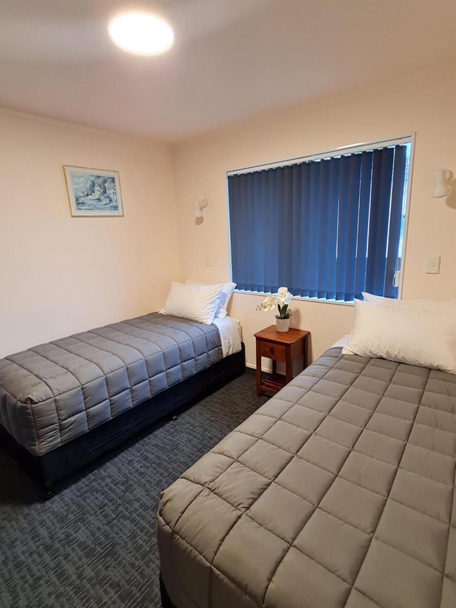 Avenue Heights Motel Whangarei Exteriör bild