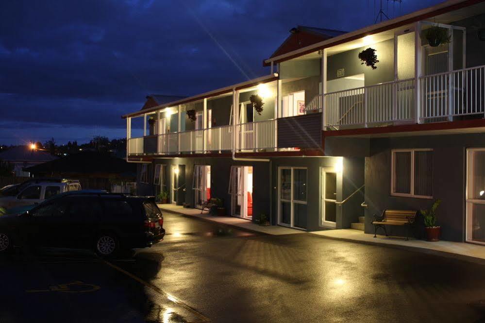 Avenue Heights Motel Whangarei Exteriör bild
