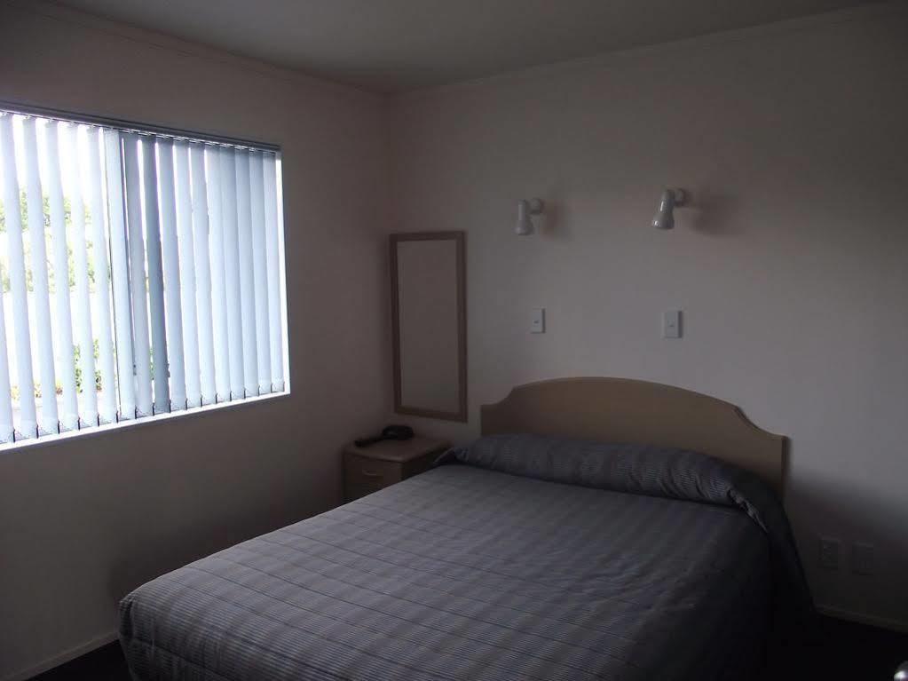 Avenue Heights Motel Whangarei Exteriör bild