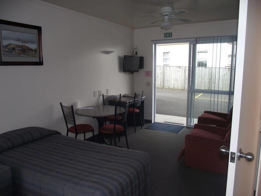 Avenue Heights Motel Whangarei Exteriör bild